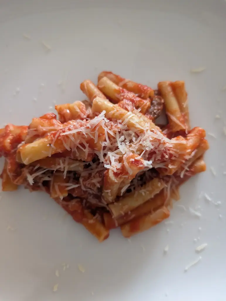 Pasta Bolognese and Parmesan (4 People)