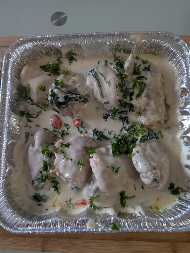 Italian Chicken with Creamy Spinach Sauce ( 4 People) 